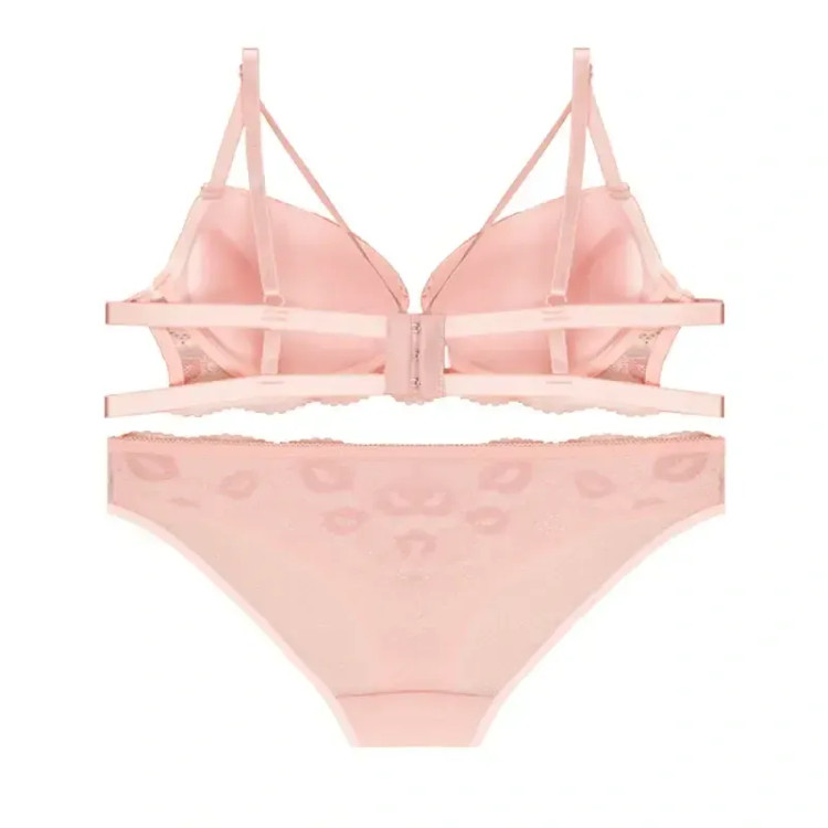 ست شورت و سوتین اسفنجی جکدار گیپور فنردار طرح لبکاپ با هارنس و قزن سه ردیفه