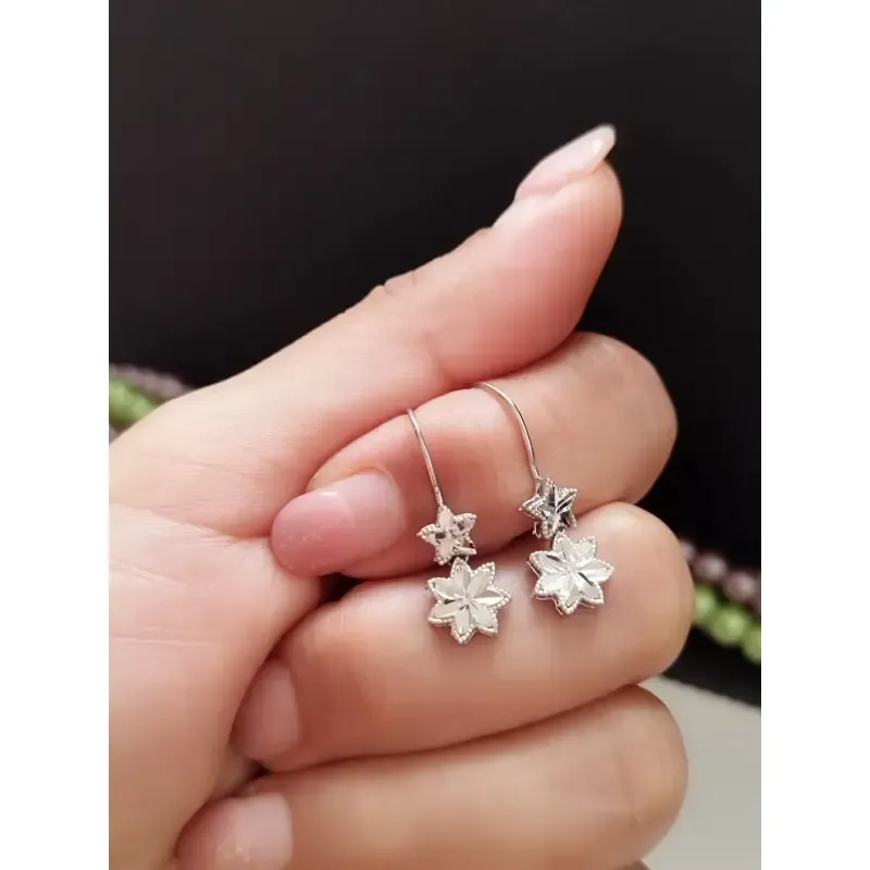 گوشواره نقره زنانه آویز عیار 925 با روکش طلا سفید طرح خاص