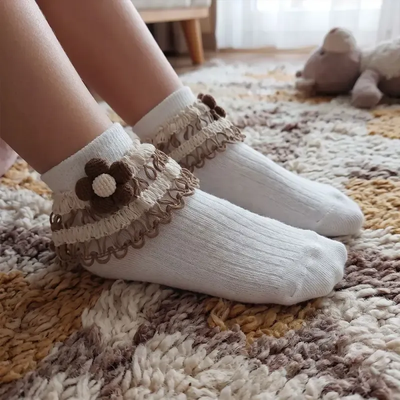 جوراب مجلسی دخترانه تک گل سفید پنبهای (تخفیف‌دار)